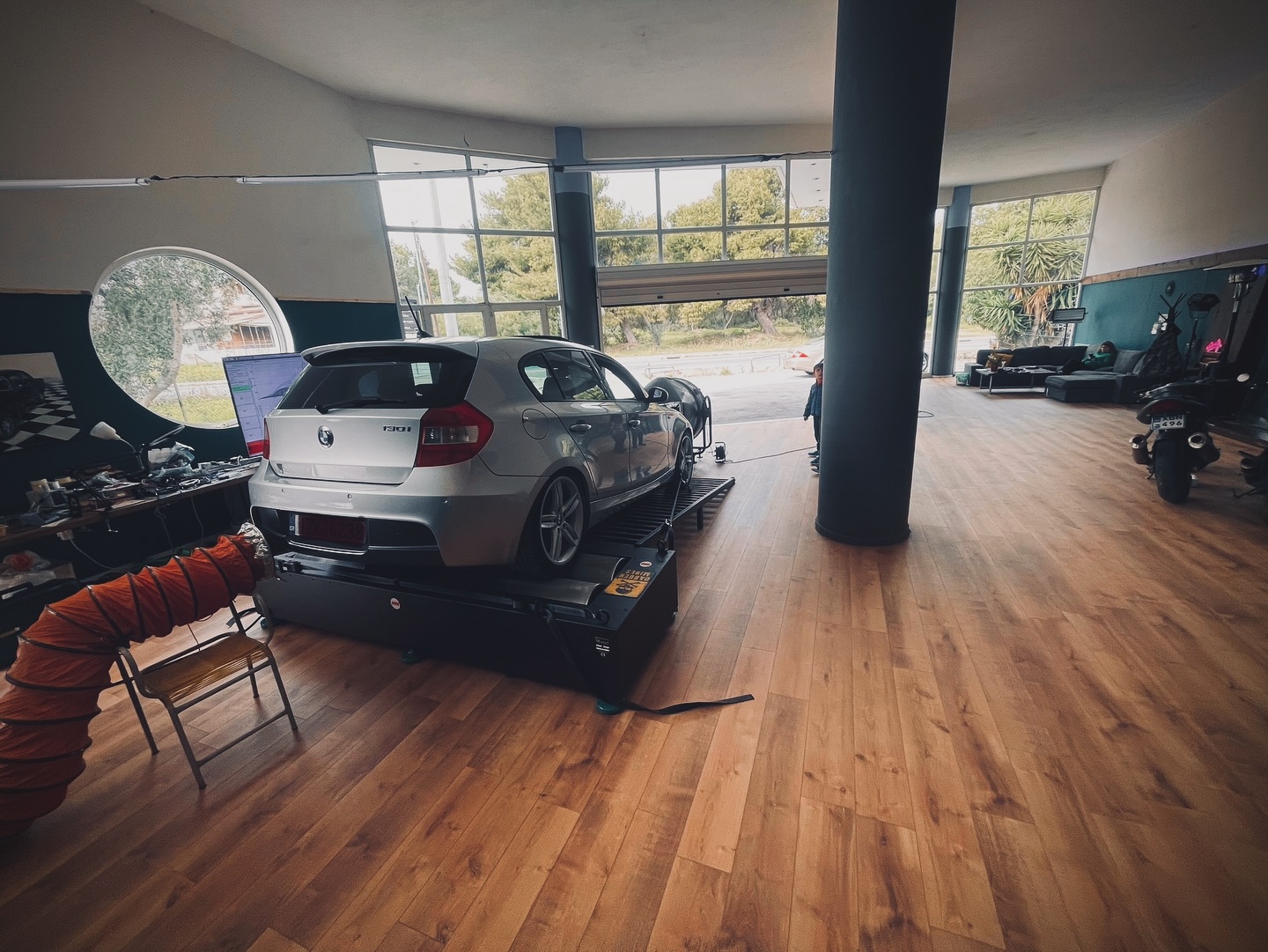 BMW 130