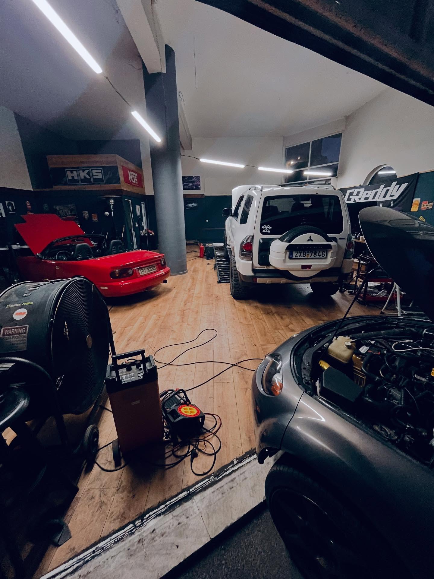 Miata meets 3.8 Pajero
